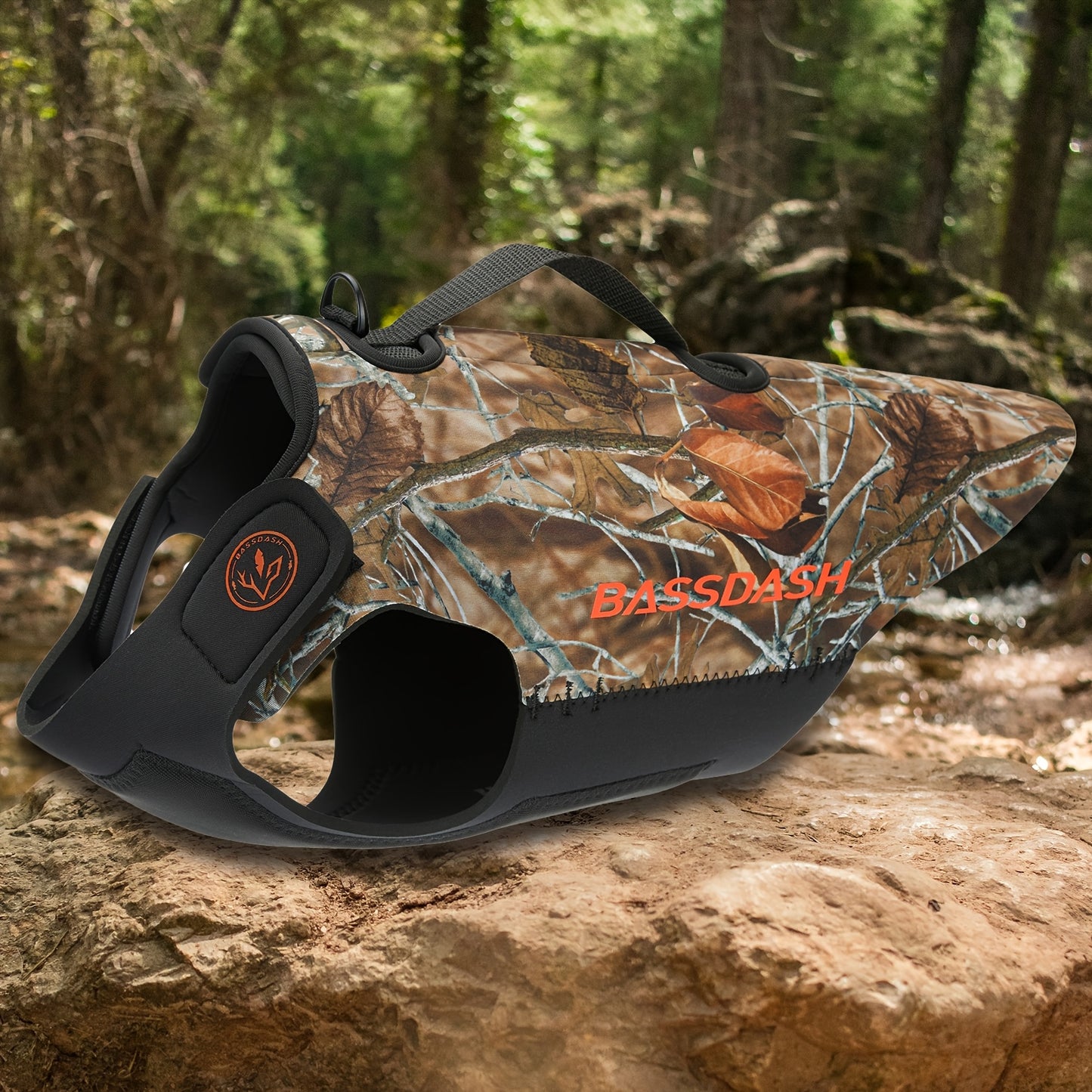 Waterproof Hunting Vest BASSDASH Dog Camo Neoprene Vest