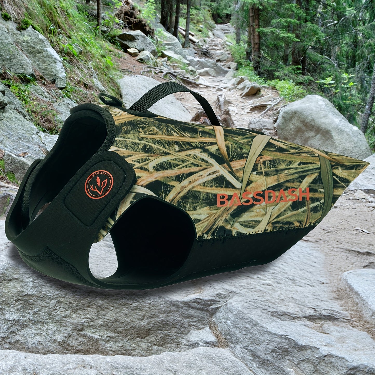 Waterproof Hunting Vest BASSDASH Dog Camo Neoprene Vest